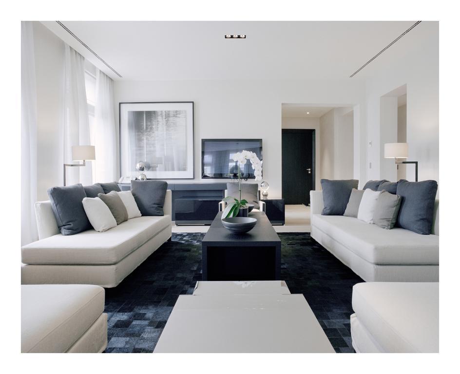 La Reserve Paris Apartments Room photo